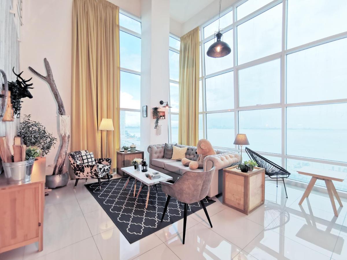 Maritime Suites Holiday Rental George Town Exteriér fotografie